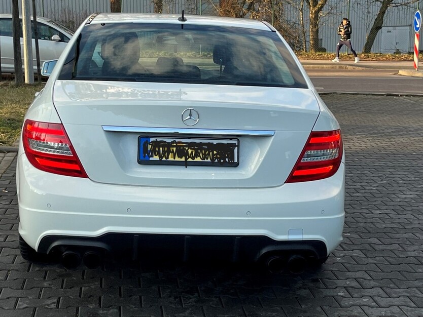 Mercedes-Benz 300C 90.000 km 15.200 € Schwanstetten 90596