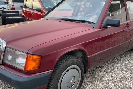 Mercedes-Benz 190 216.000 km 1.700 &euro; Nürnberg 90427