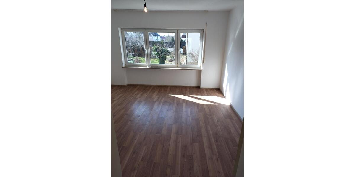Hochparterre Hersbruck - 3 Zimmer, 78 m&sup2;, 800&euro; | Angebot:25326590