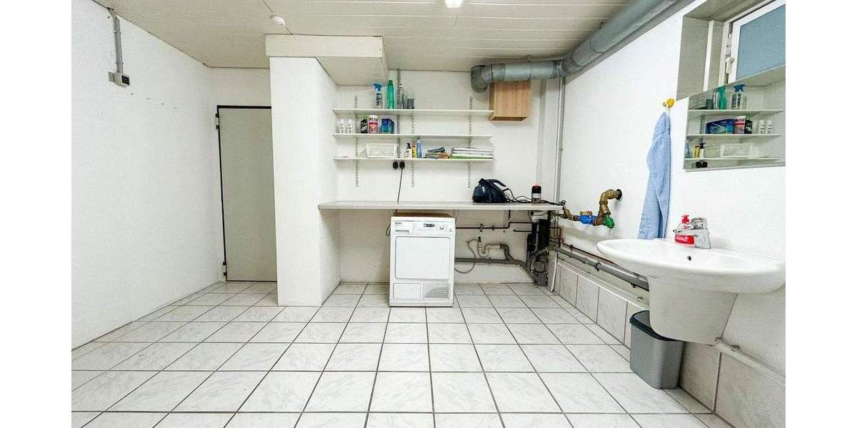 Einfamilienhaus Fürth Vach - 7 Zimmer, 218 m&sup2;, 849.000&euro; | Angebot:25722349