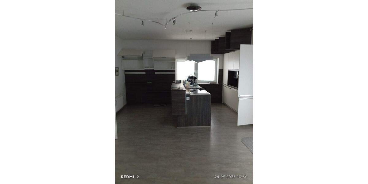 Ihr neues Investment in Büchenbach Moderne Werkhalle mit großzügiger Wohnung zimmer