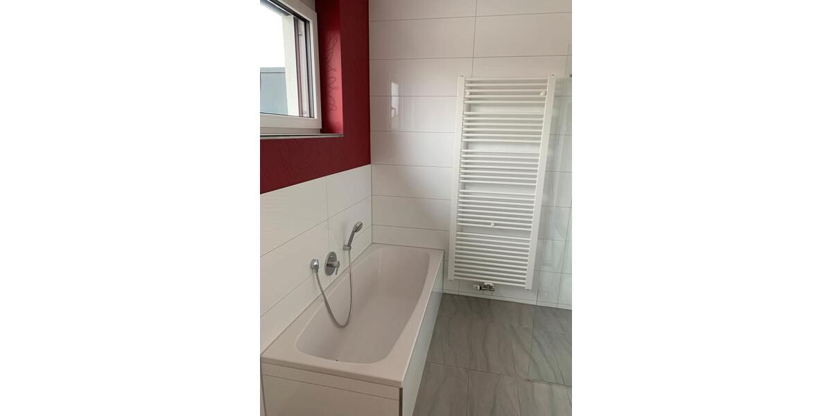 Einfamilienhaus Cadolzburg - 5 Zimmer, 165 m&sup2;, 2.100&euro; | Angebot:25025133