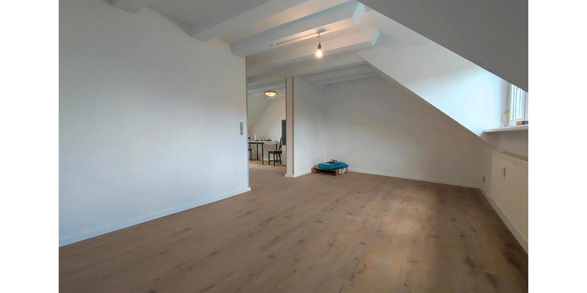 Dachgeschoßwohnung Nürnberg Gibitzenhof - 1 Zimmer, 34 m&sup2;, 540&euro; | Angebot:26704315