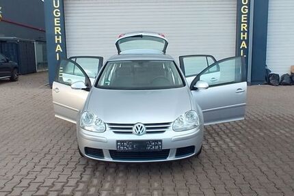 VW Golf 164.000 km 2.999 € Erlangen 91056