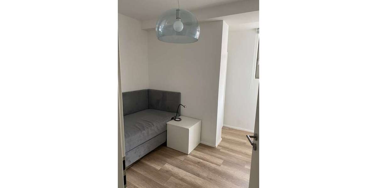 Etagenwohnung Erlangen Burgberg - 1 Zimmer, 10 m&sup2;, 500&euro; | Angebot:26445271