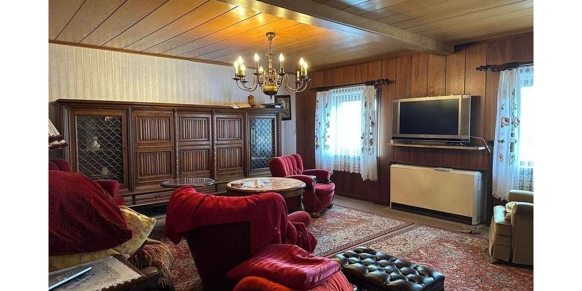 Rohdiamant in Bestlage: Doppelhaushälfte mit vielen Möglichkeiten 4 zimmer