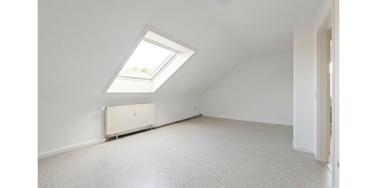 Dachgeschoßwohnung Fürth Bislohe - 2 Zimmer, 44 m&sup2;, 350&euro; | Angebot:26252417