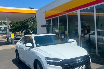 Audi Q8 123.000 km 46.900 &euro; Fürth 90763
