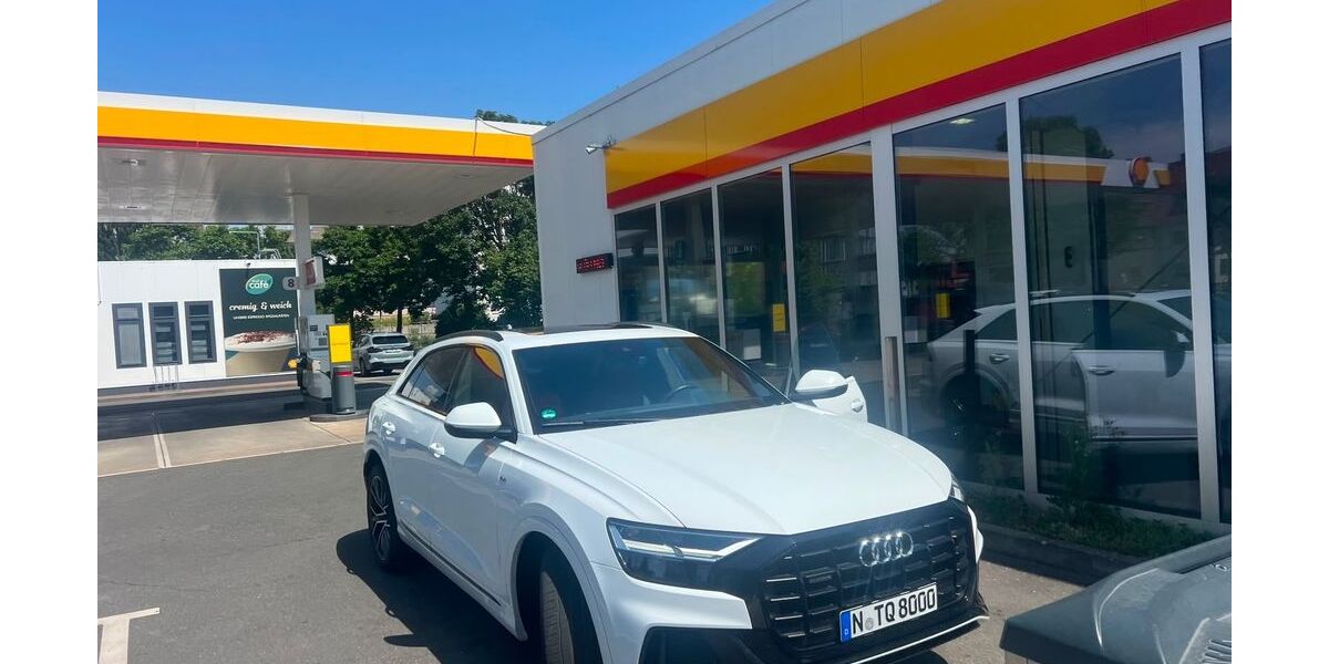 Audi Q8 123.000 km 46.900 &euro; Fürth 90763