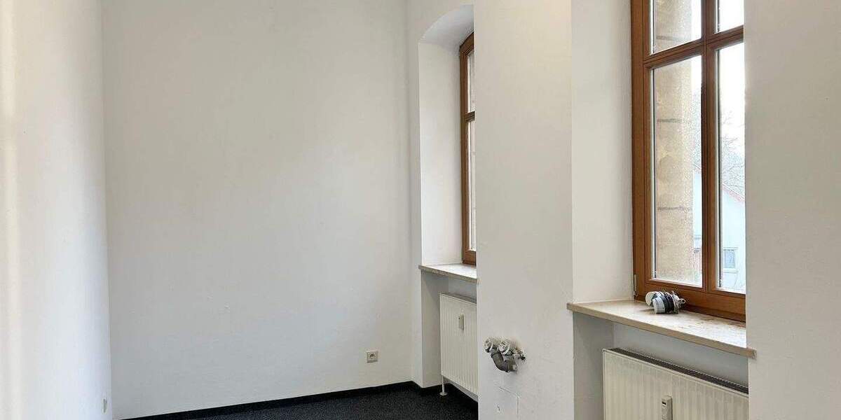 ***REPRÄSENTATIVE LADENEINHEIT *** IN BESTER LAGE AM MARKTPLATZ IN LAUF 3 zimmer