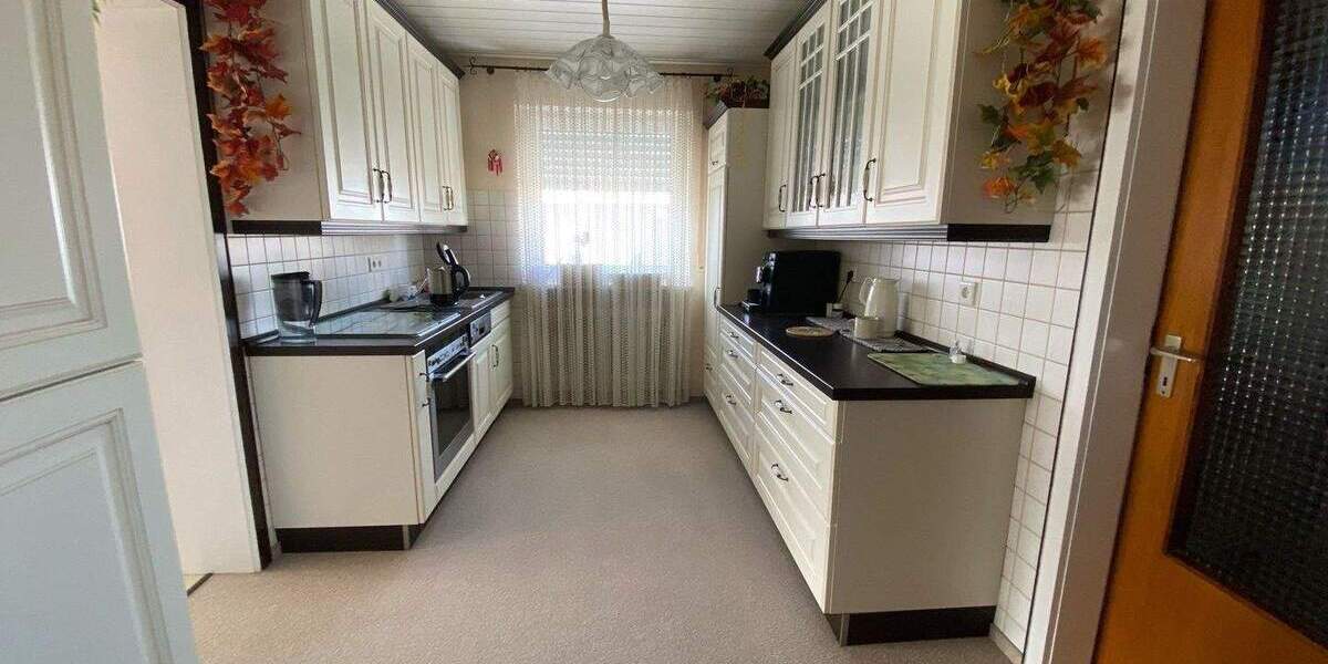 Mehrfamilienhaus, Wohnhaus Langenzenn - 8 Zimmer, 194 m&sup2;, 679.000&euro; | Angebot:25797925