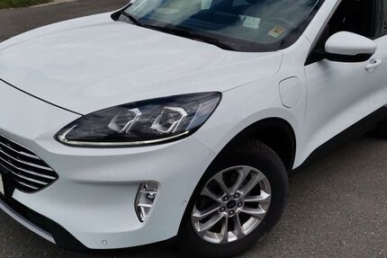 Ford Kuga 66.150 km 19.599 &euro; Fürth 90762