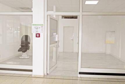 N-Nord: Kleine Gewerbeeinheit mit ca. 52 m² (2 Räume+Nebenfläche) in kleinem Einkaufszentrum
