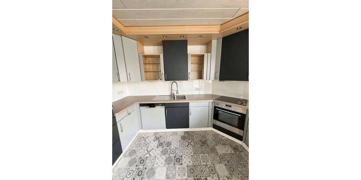 Etagenwohnung Erlangen Frauenaurach - 2 Zimmer, 117 m&sup2;, 1.400&euro; | Angebot:26092188