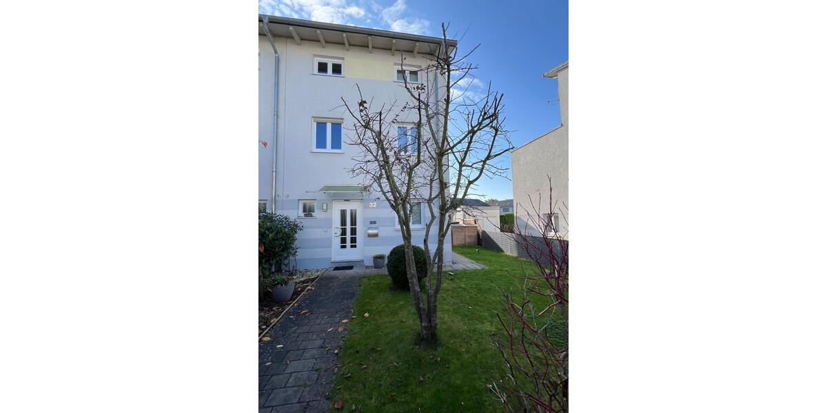 Schöne 5-Zimmer-Doppelhaushälfte in Nürnberg Worzeldorf 5 zimmer