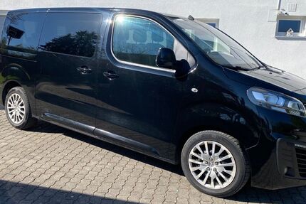 Opel Zafira Life 168.000 km 20.111 &euro; Nürnberg 90431