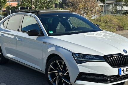 Skoda Superb 151.000 km 28.300 € Nürnberg 90419
