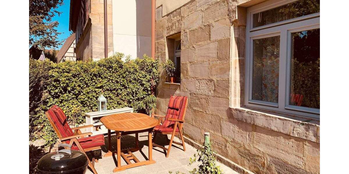 Etagenwohnung Heroldsberg - 2 Zimmer, 93 m&sup2;, 299.000&euro; | Angebot:25778062