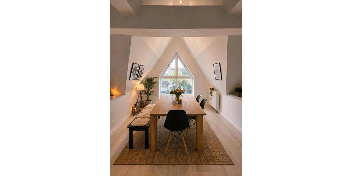 Dachgeschoßwohnung Nürnberg Gleißhammer - 4 Zimmer, 100 m&sup2;, 349.000&euro; | Angebot:27133431