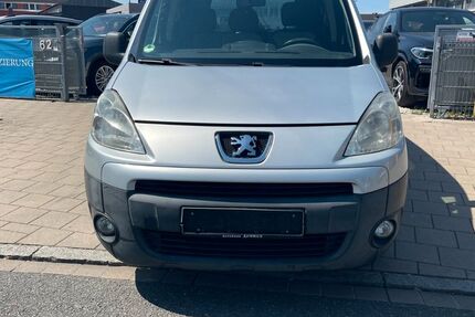 Peugeot Partner 89.000 km 5.999 &euro; Fürth 90763