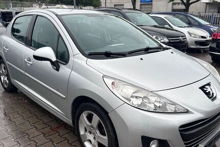 Peugeot 207 154.500 km 3.350 € Nürnberg 90489