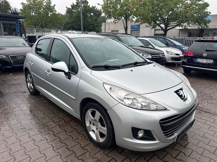 Peugeot 207 154.500 km 3.350 € Nürnberg 90489
