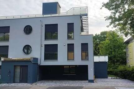 Wohnung zum Mieten in Fürth 2.020 € 134.43 m² 3 zimmer