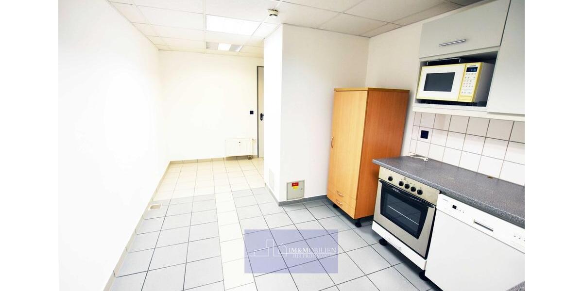 ERLANGEN-TENNENLOHE - HELLE BÜROS - KÜCHE - TEIKLIMA - BAB 373ÖPNVAIRPORT zimmer