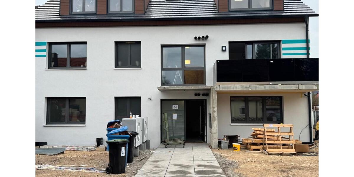 Helle 5 Zimmer Wohnung auf zwei Etagen mit Terrasse und Garten 5 zimmer