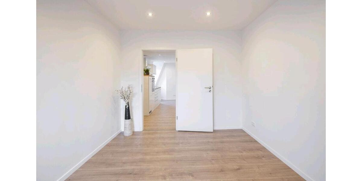 Etagenwohnung Nürnberg Sankt Leonhard - 4 Zimmer, 105 m&sup2;, 369.000&euro; | Angebot:26223967