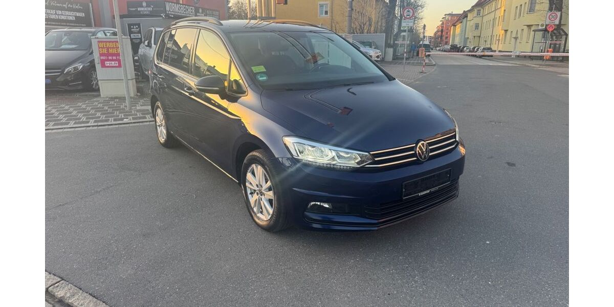 VW Touran 126.000 km 20.000 &euro; Nürnberg 90431