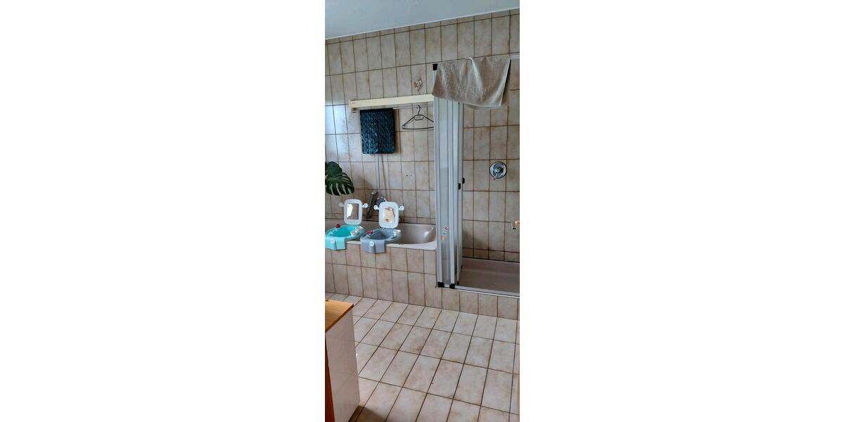 Etagenwohnung Allersberg Eismannsdorf - 4 Zimmer, 114 m&sup2;, 850&euro; | Angebot:26565046