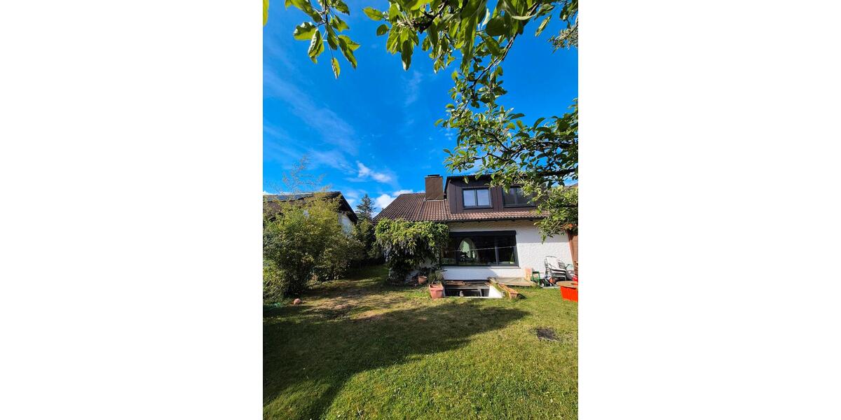 Mehrfamilienhaus, Wohnhaus Möhrendorf - 6.5 Zimmer, 198 m&sup2;, 2.200&euro; | Angebot:26306262