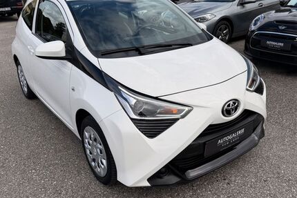 Toyota Aygo (X) 62.800 km 8.400 &euro; Fuerth 90763
