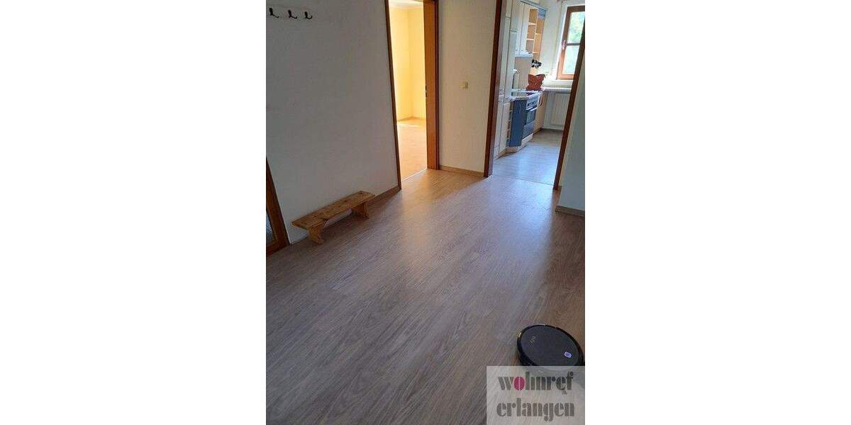 Etagenwohnung Buckenhof - 4 Zimmer, 93 m&sup2;, 1.250&euro; | Angebot:25153122