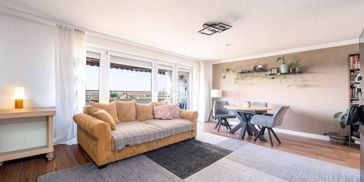 Etagenwohnung Nürnberg Neuröthenbach - 3 Zimmer, 87 m&sup2;, 345.000&euro; | Angebot:26242632