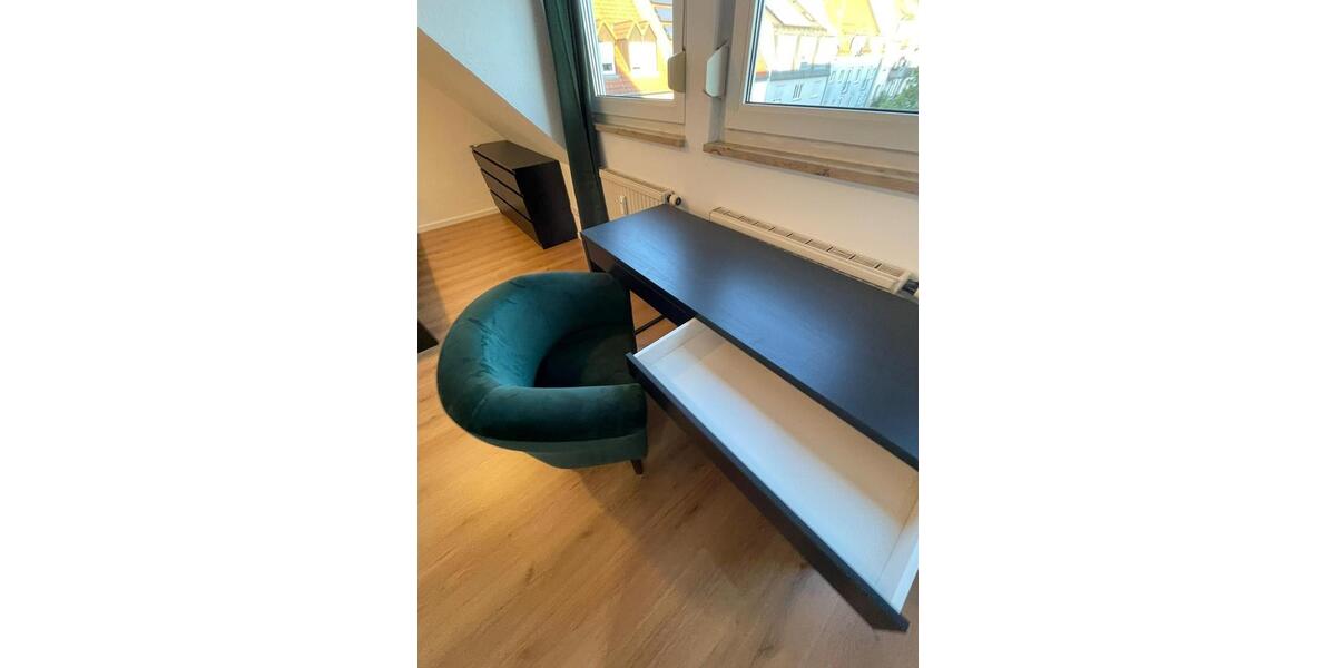 Dachgeschoßwohnung Nürnberg Gleißhammer - 1 Zimmer, 23 m&sup2;, 690&euro; | Angebot:25238325