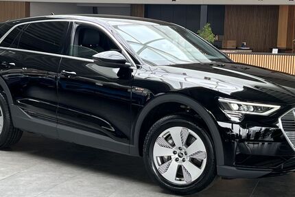 Audi e-tron 41.126 km 31.440 &euro; Cadolzburg bei Nürnberg 90556