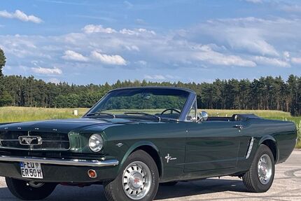 Ford Mustang 3.500 km 54.321 € Windsbach 91575
