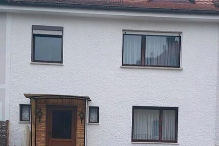 Haus Zirndorf - 6 Zimmer, 115 m&sup2;, 329.000&euro; | Angebot:26891387