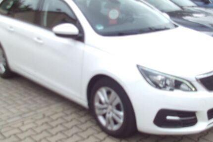 Peugeot 308 71.397 km 11.900 € Nürnberg 90469