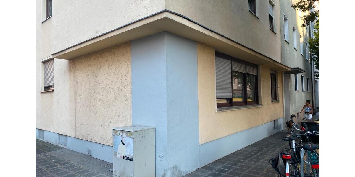 Erdgeschosswohnung , oder als Geschäft 4 zimmer