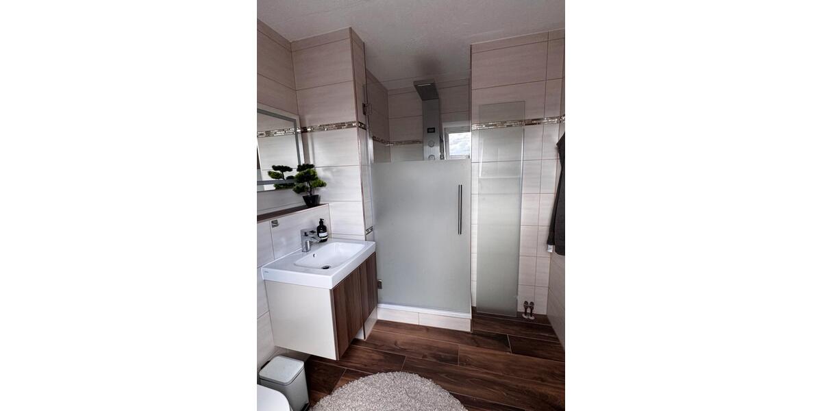 Etagenwohnung Schnaittach - 6.5 Zimmer, 166 m&sup2;, 123.456&euro; | Angebot:26620805