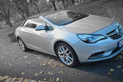 Opel Cascada 125.000 km 12.995 € Nürnberg 90455