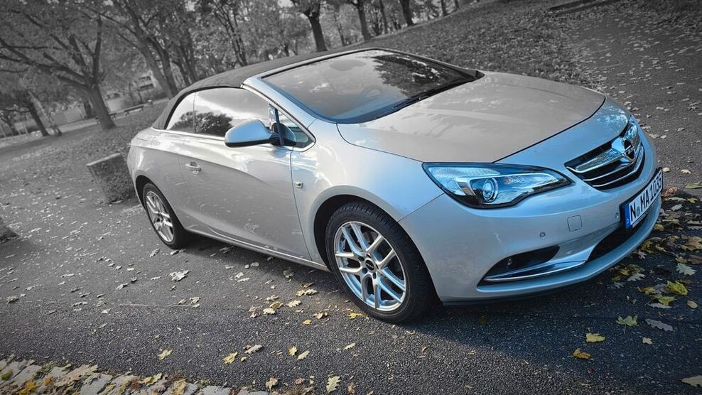 Opel Cascada 125.000 km 12.995 € Nürnberg 90455