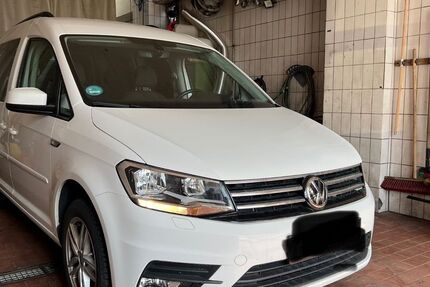 VW Caddy 146.850 km 15.490 &euro; Fürth 90765