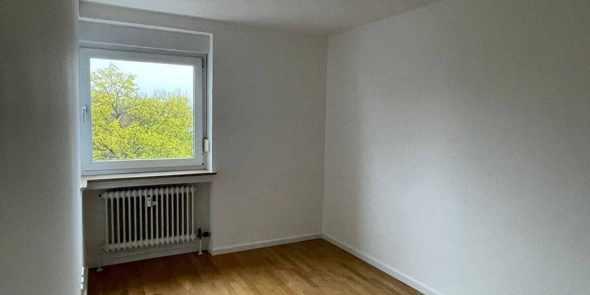 Etagenwohnung Nürnberg Herrnhütte - 4 Zimmer, 97 m&sup2;, 999&euro; | Angebot:26389493