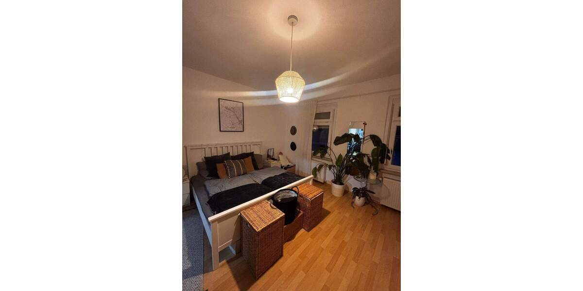 Studentenpaar willkommen! Sanierte 4-Zimmer-Altbauwohnung ohne Balkon in ruhiger Innenstadtlage von Fürth 4 zimmer