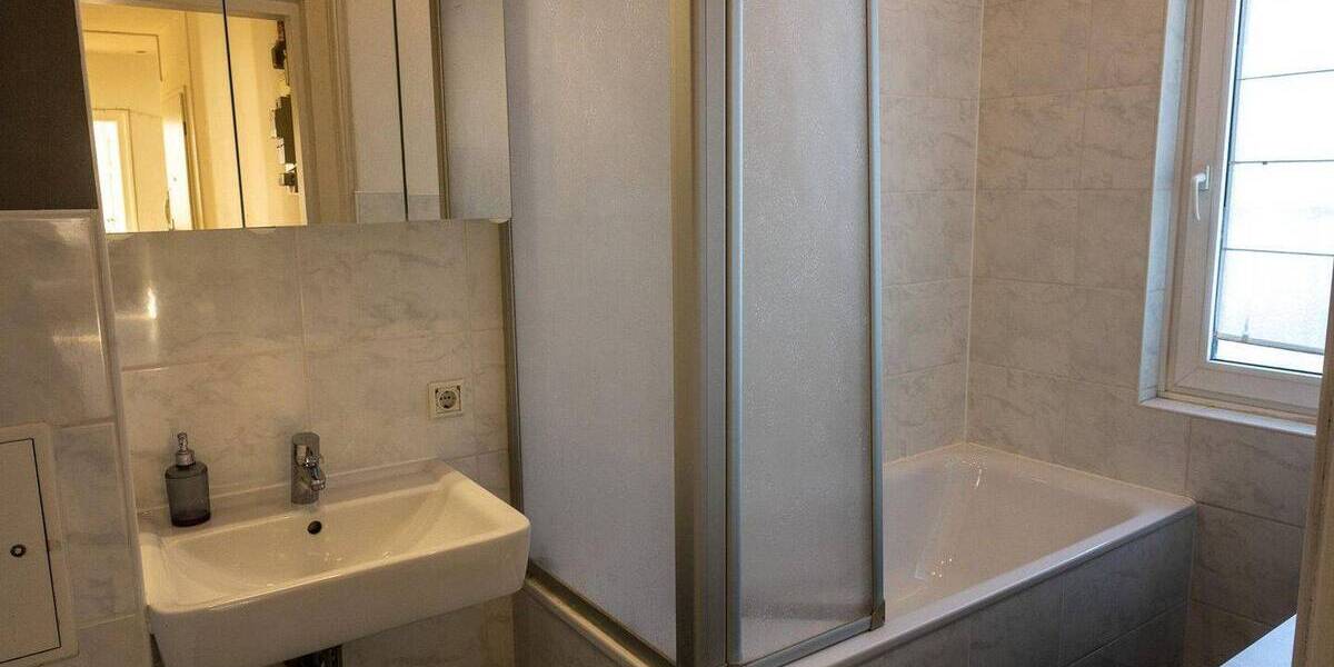 Etagenwohnung Nürnberg Sündersbühl - 4 Zimmer, 96 m&sup2;, 1.250&euro; | Angebot:26434460