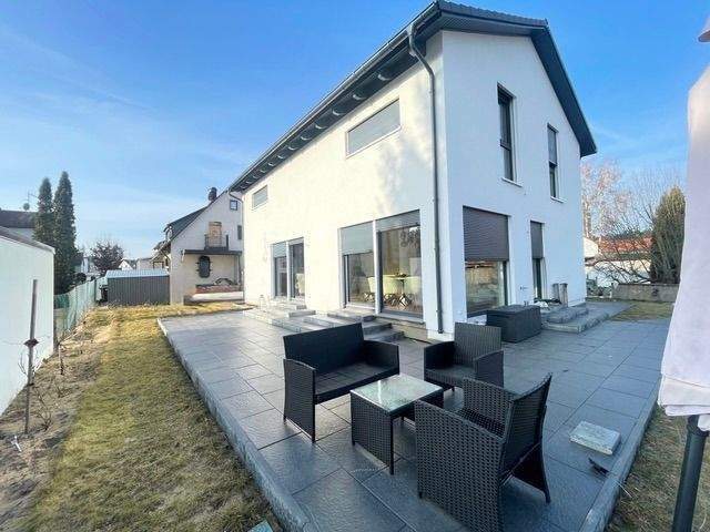 Einfamilienhaus Röthenbach an der Pegnitz Röthenbach - 6 Zimmer, 165 m&sup2;, 1.076.000&euro; | Angebot:25663564